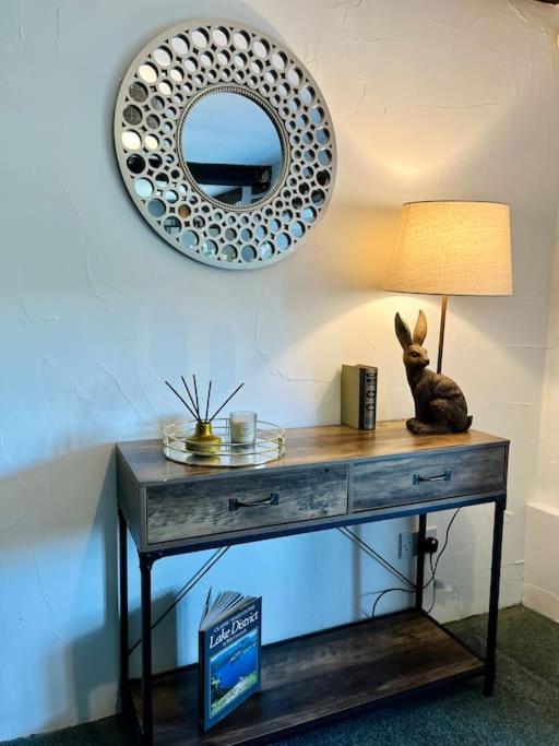 The Old Post Office, Cosy Grade II Listed 2 Bed Apartment Windermere Eksteriør billede